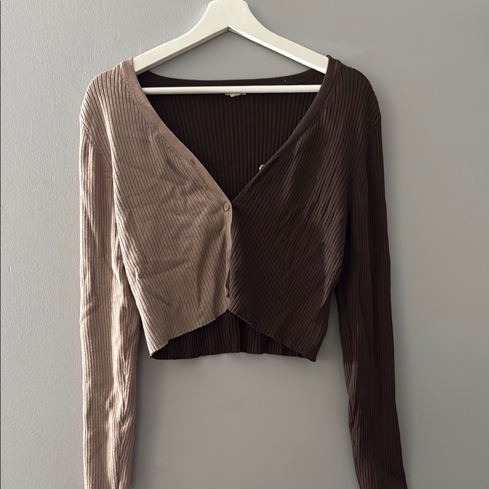 Garage Two-Tone Brown Ribbed V-Neck Blouse